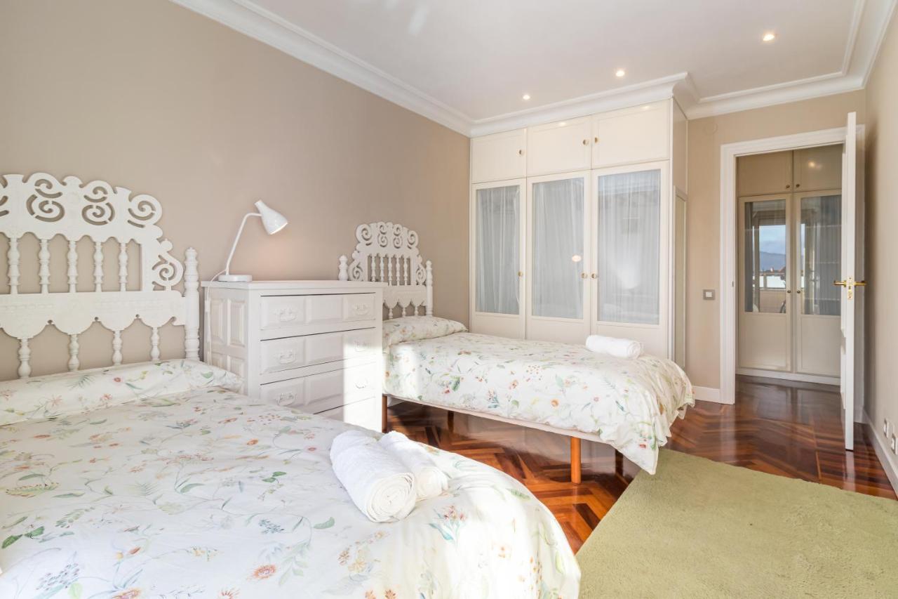 Apartamento Luminoso Cerca Playa Sardinero Con Parking Privado Santander Luaran gambar